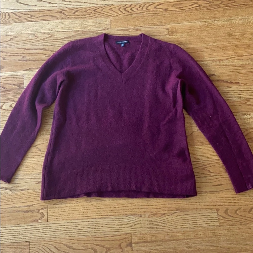 Banana Republic Maroon sweater